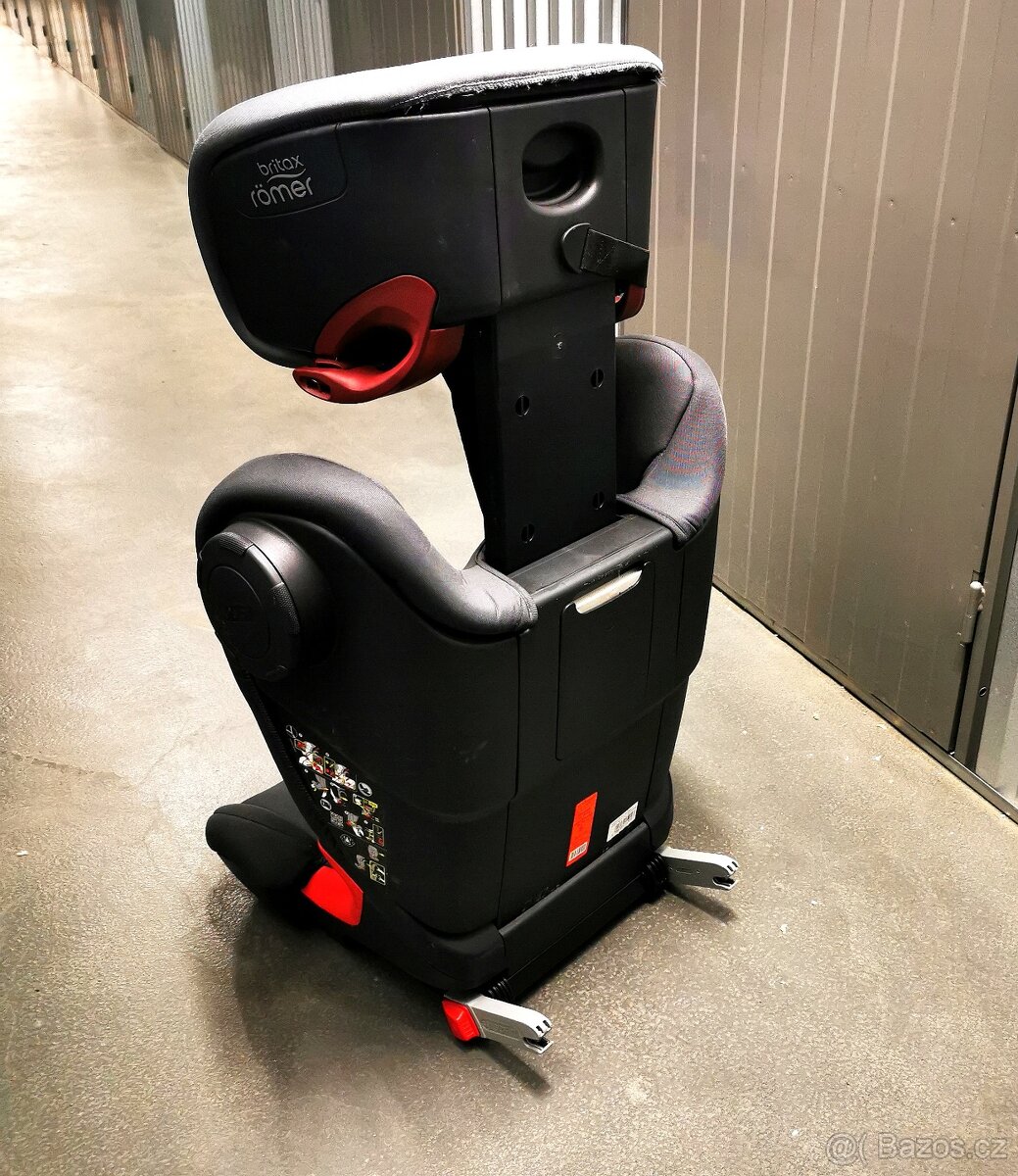 Römer Autosedačka KidFix II XP15-36 - 3