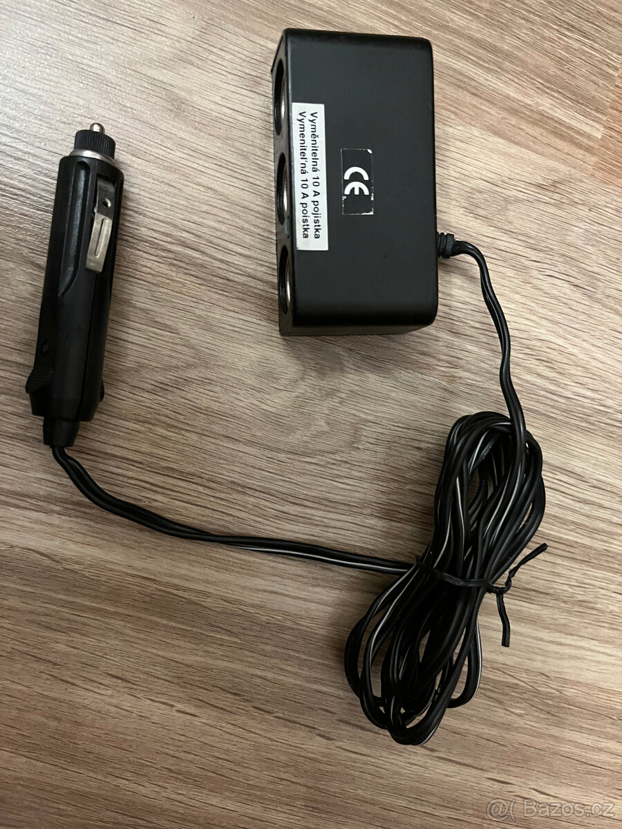 Roztrojka na 12V do auta - 3