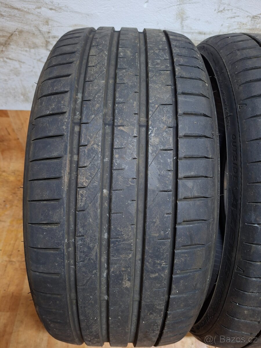 Letní pneu 245/30/20 Falken - 3
