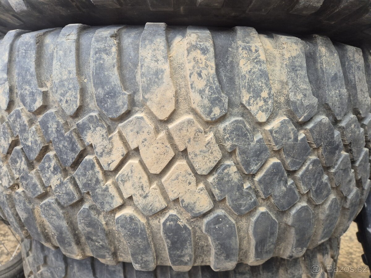 KUMHO VENTURE M/T 33 12,5 r15