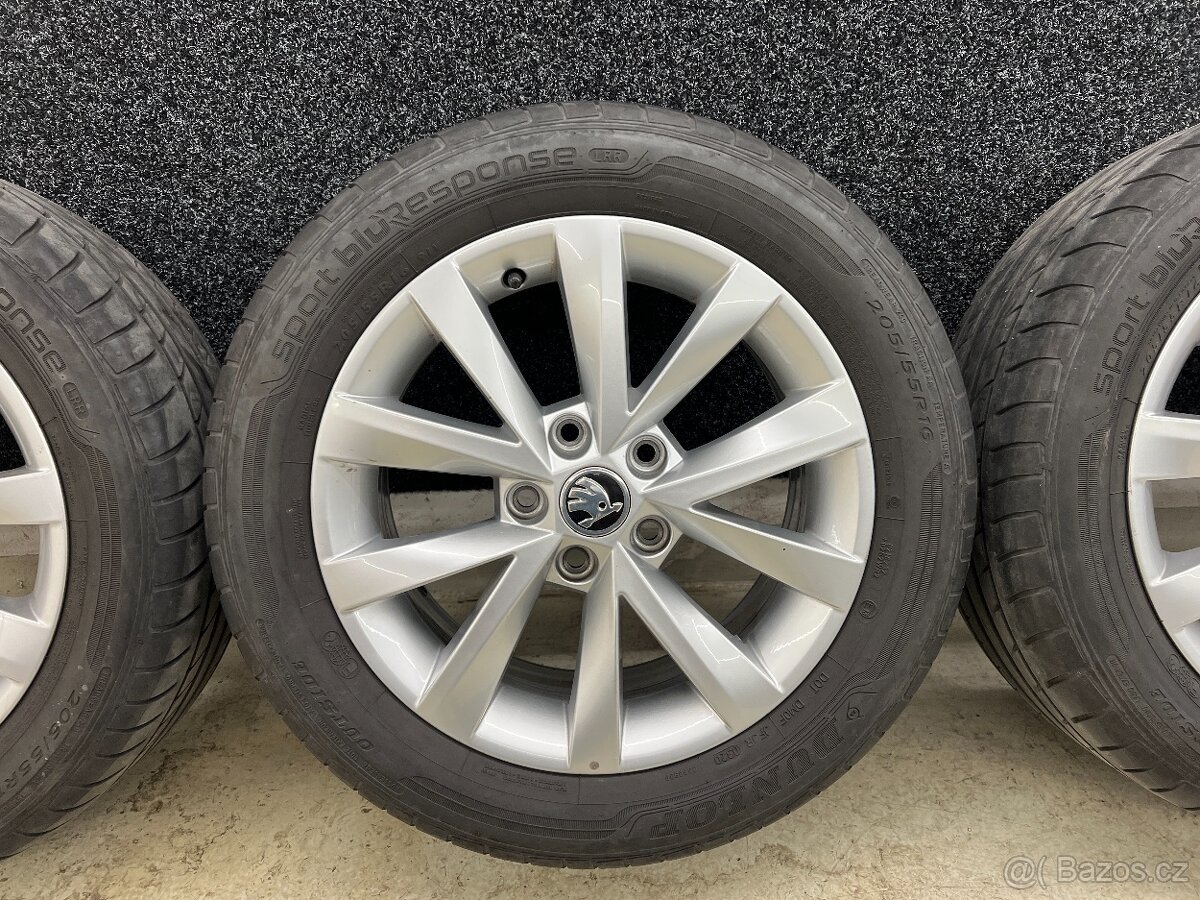 Prodám letní sadu ALU kol OCTAVIA III 205 55 R16 - 3