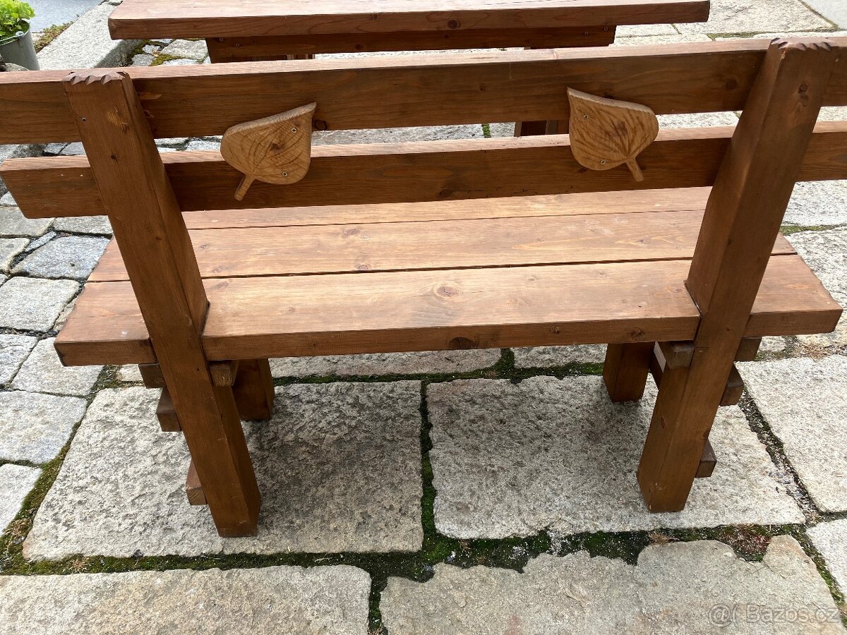Stůl a dvě lavice - 3