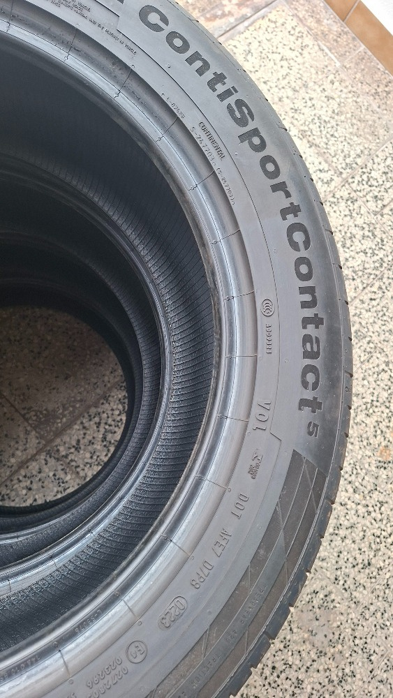 Pneumatiky 235/55 R19 XL 105V dva roky staré - 3