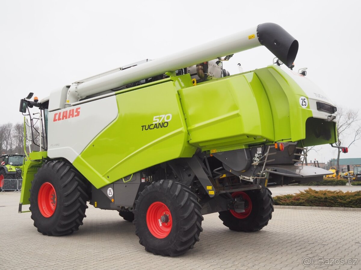 CLAAS Tucano 570 + V680 - 3