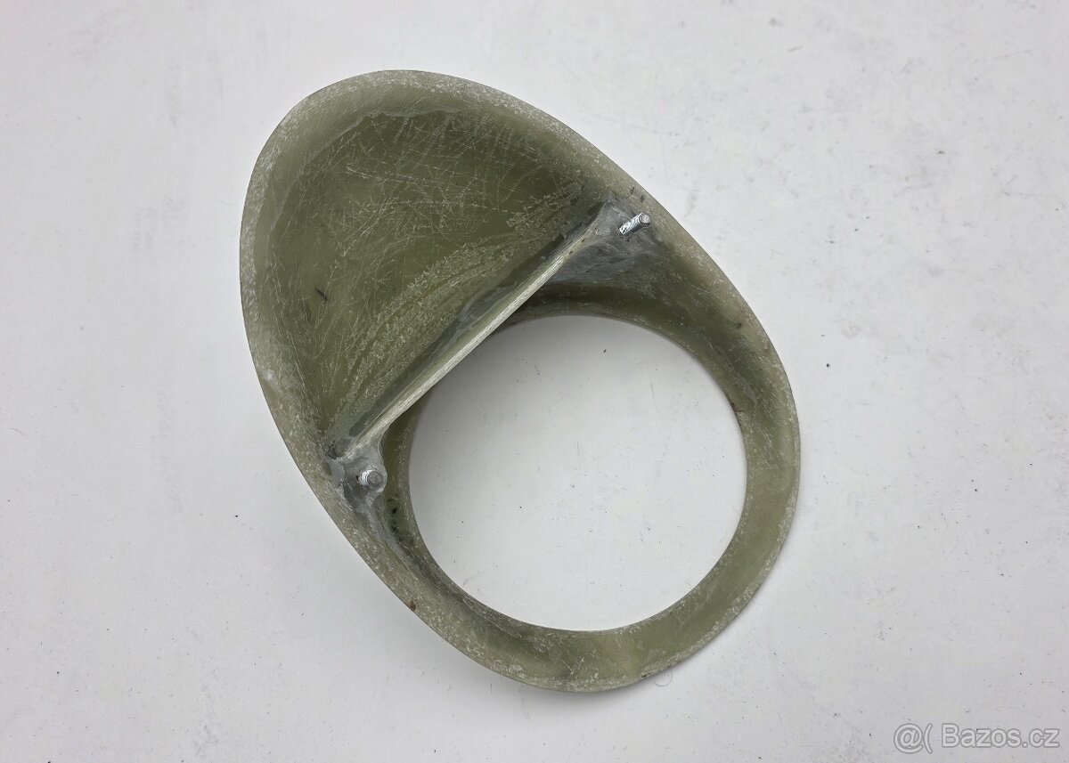 Škoda 1203 Sanitka - kaplička světelného kříže - 3