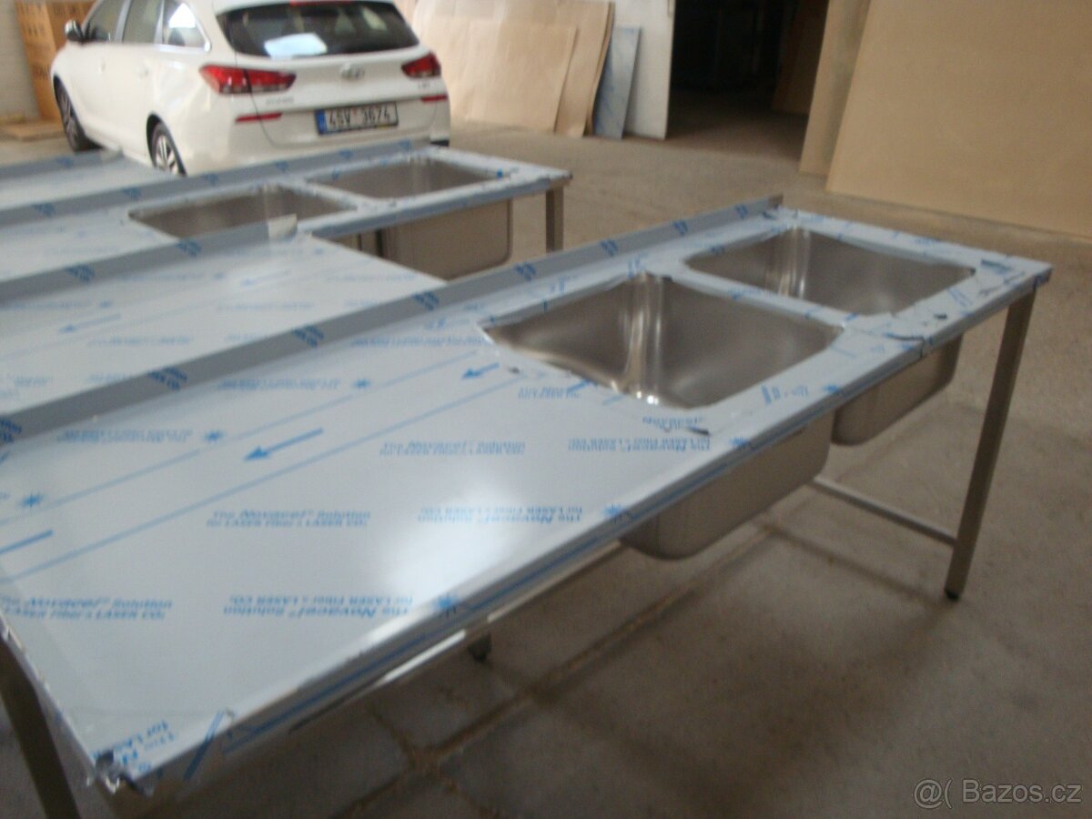 Nerezový stůl - 3