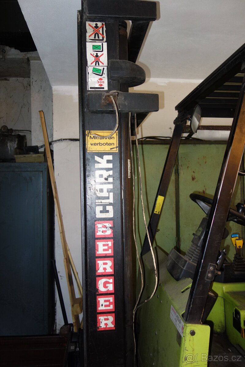 VZV Clark CEM 25 S - 3