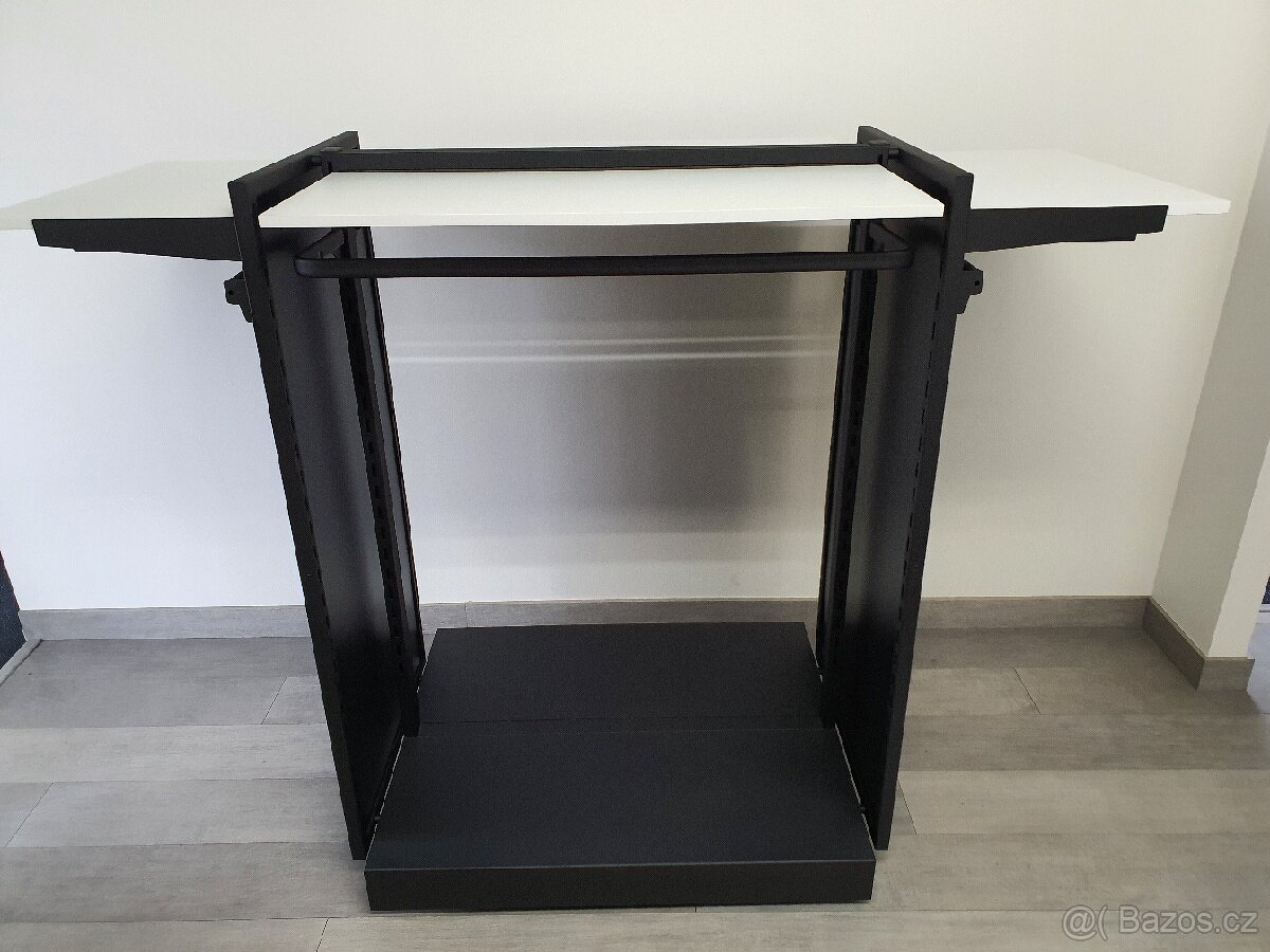 Prostorový víceúčelový stojan na textil pro prodejny/obchody - 3