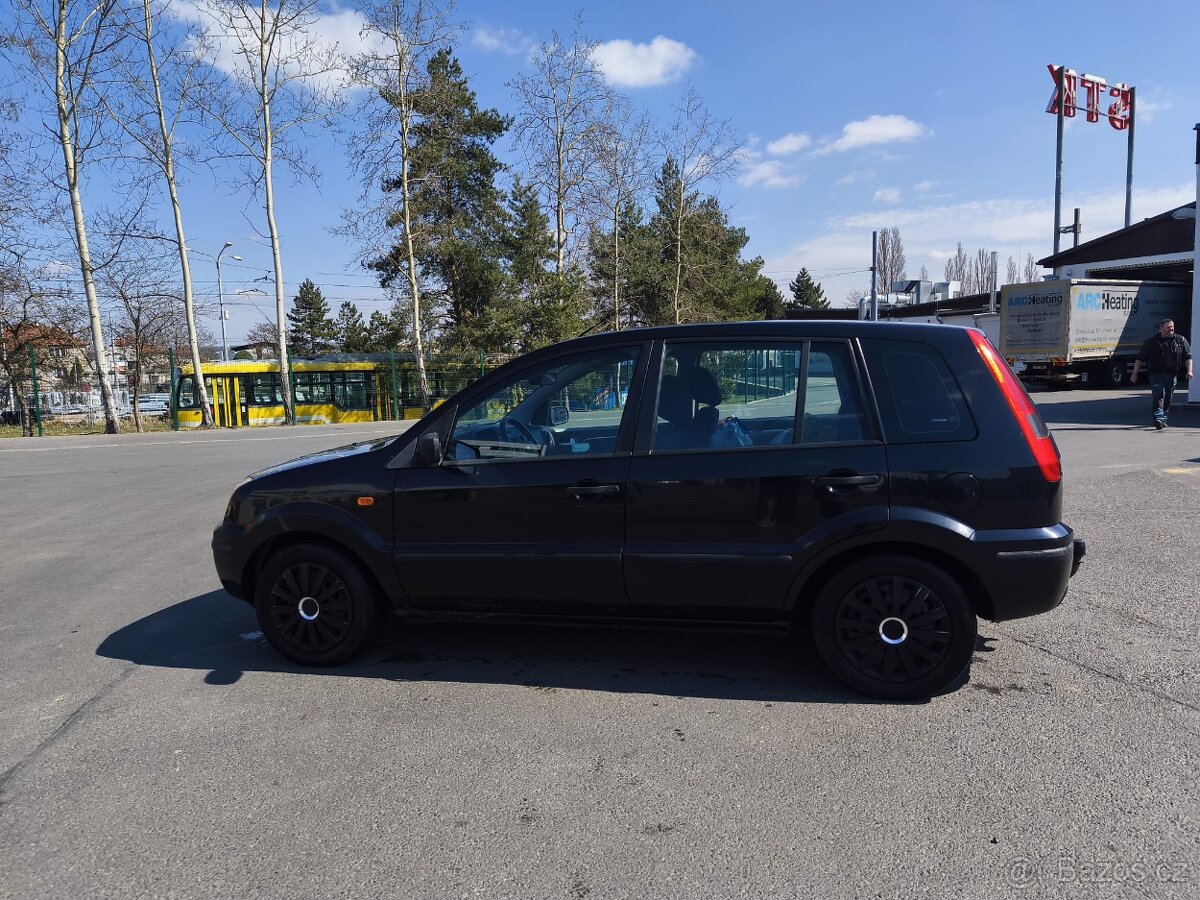 Ford Fusion 1.4 - 3