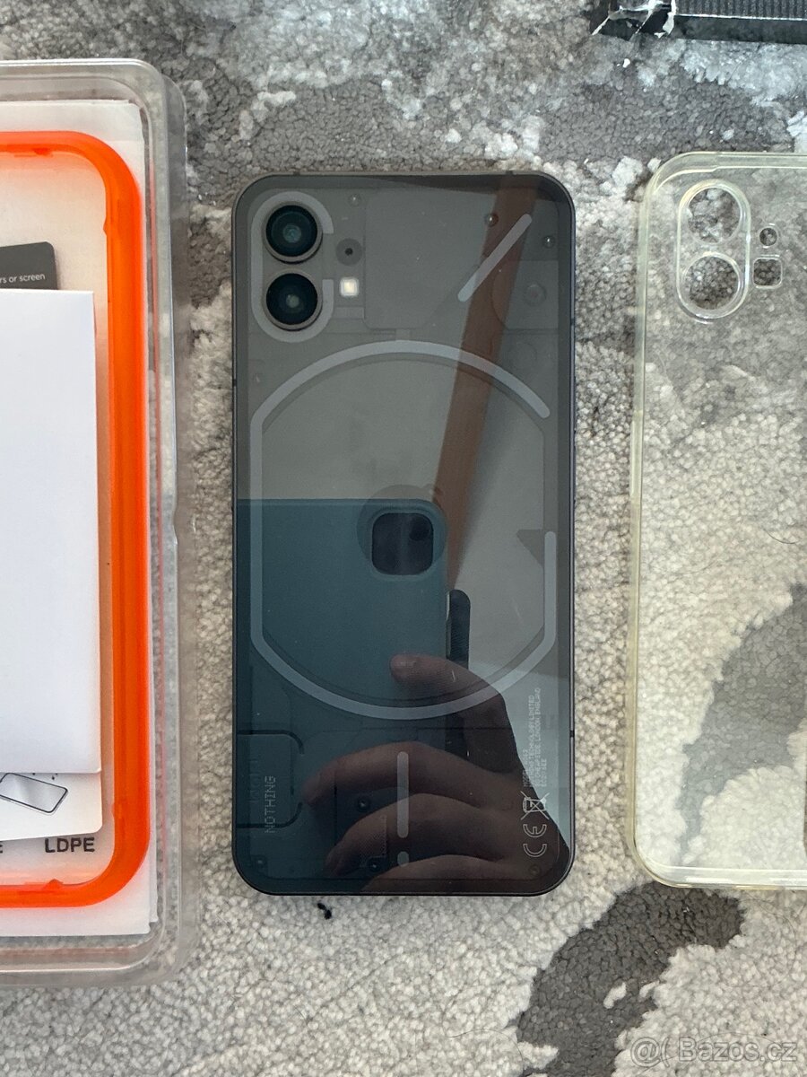 Nothing Phone 1 - 3
