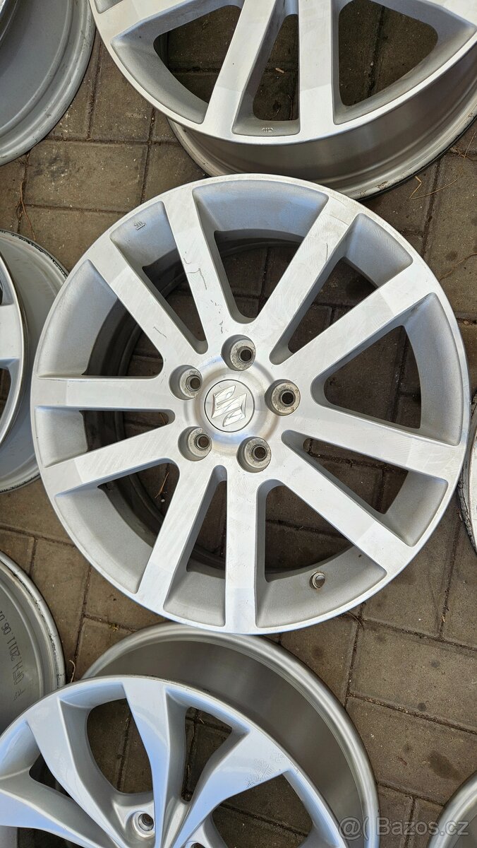 Sada Alu Disků 5x114.3 R17 Suzuki - 3