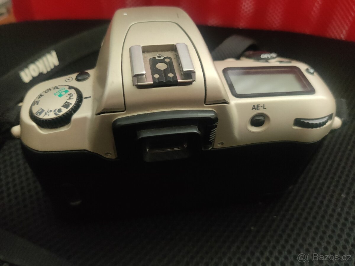 Nikon F60 bez objektivu - 3