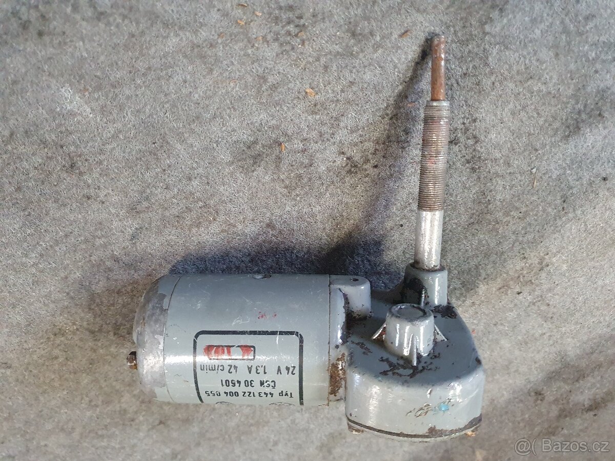 Stěrač 24 v - 3