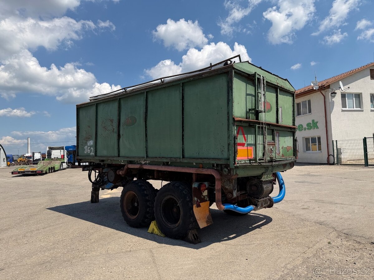 KUKA na prepravu sypkých materiálov VIN 862 - 3
