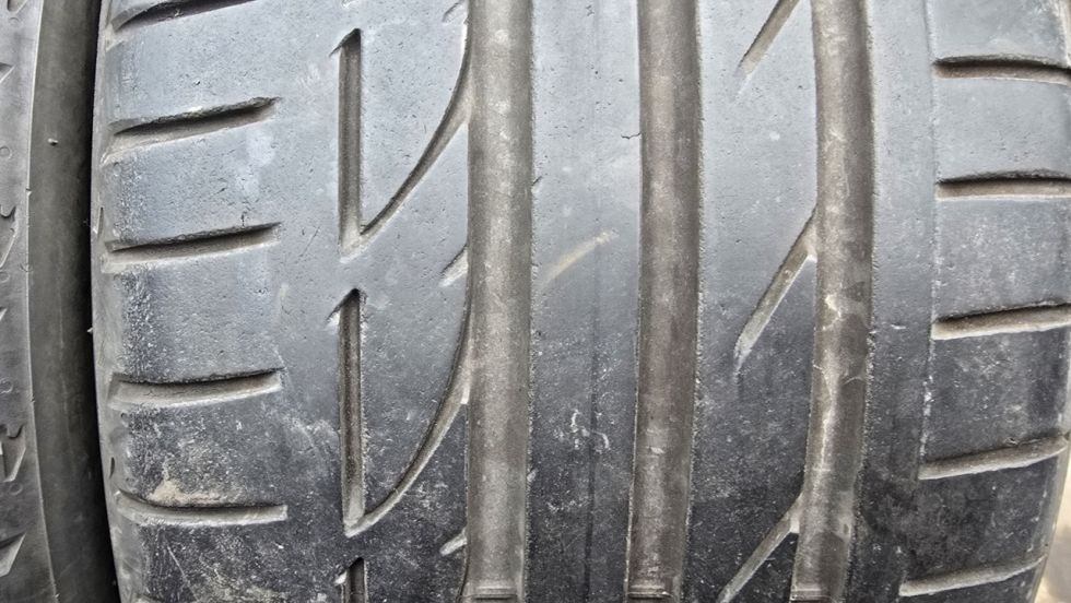 Letní pneu 255/35/19 Bridgestone - 3