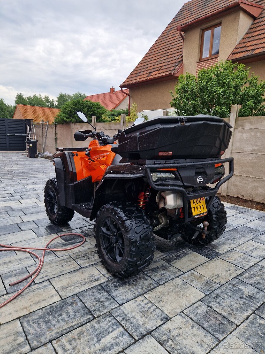 PRODÁM CTYRKOLKU CF MOTO 850 XC GLADIATOR ROK VÝROBY 2021