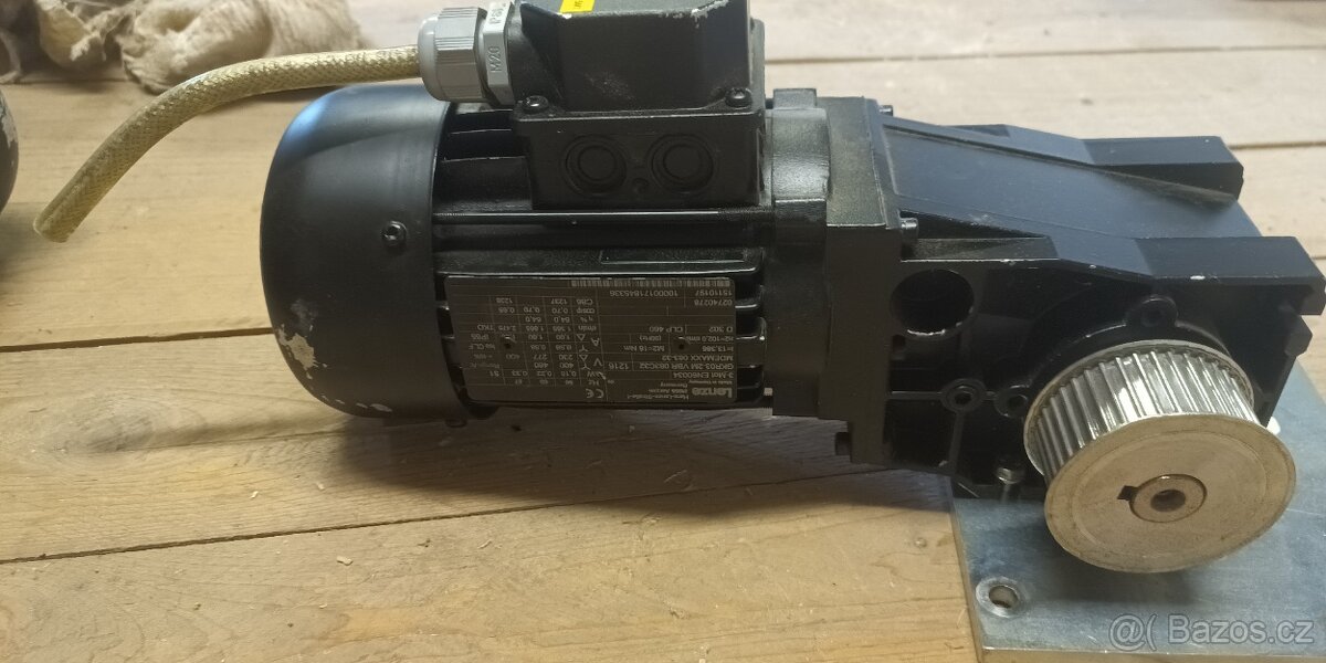 Elektromotor s převodovkou, obousměrný, 3 rychlosti - 3