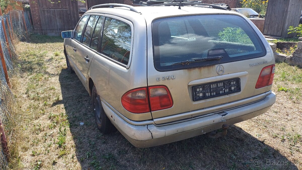 Mercedes W210 290TD - 3