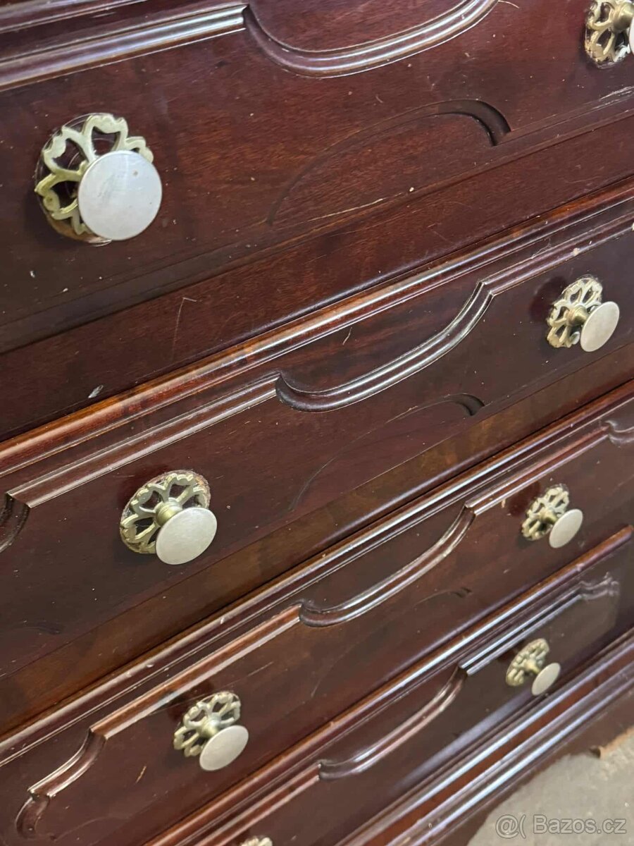 Starožitná komoda (133018) - 3
