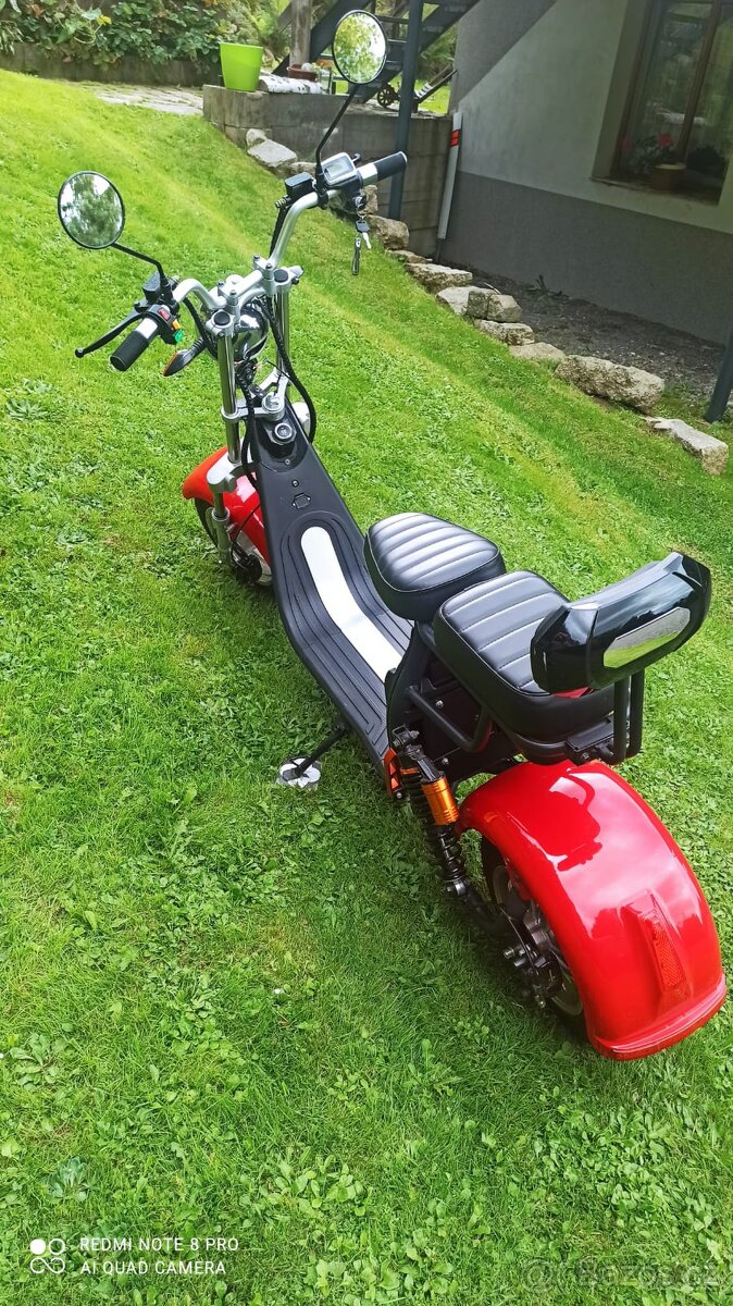 Elektrokoloběžka / moped 2000W - 3