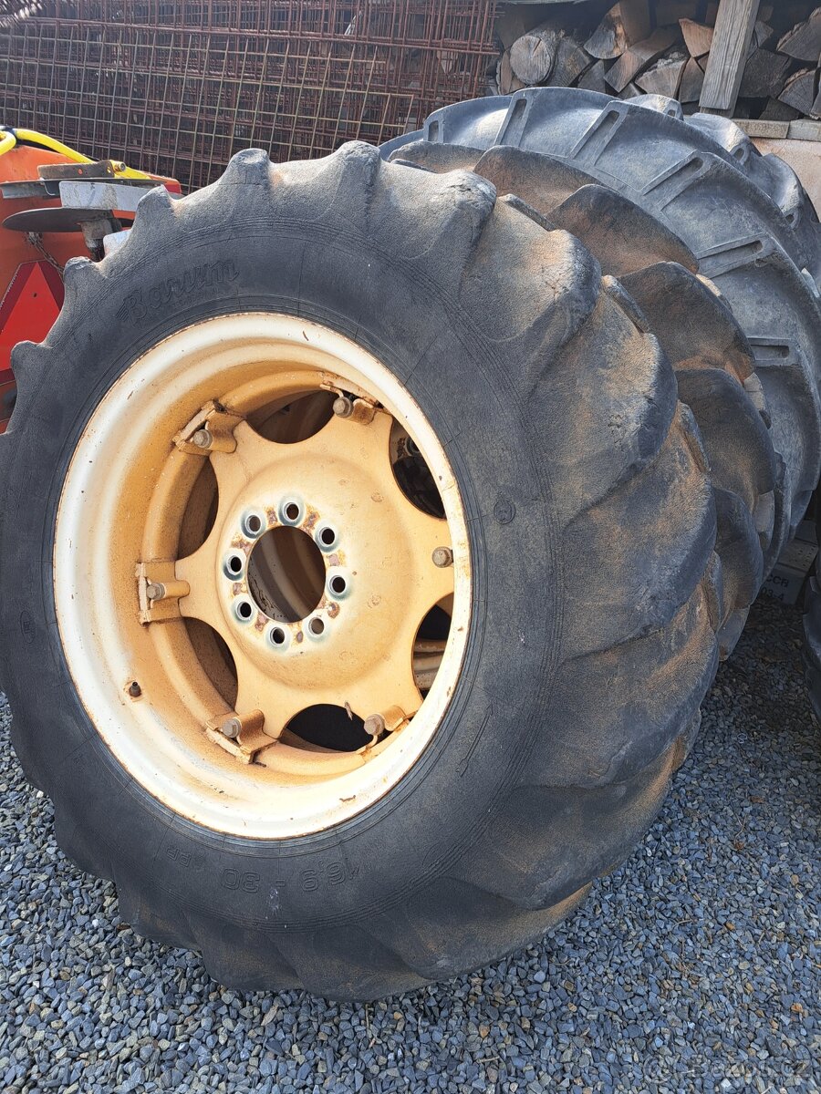 Kola zadní zetor uřI - 3