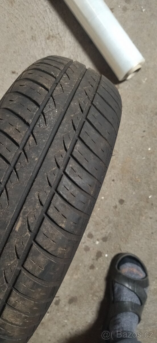 Prodám pneu a disky 13" na Felicii - 3