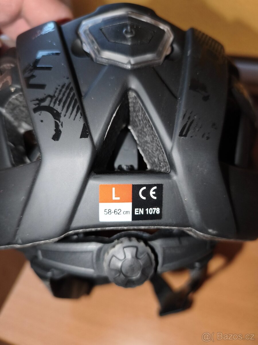 Cyklistická přilba R2 LUMEN, černá - 3