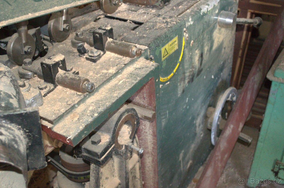 Čtyřstranná frézka - pětivřetenná - 3