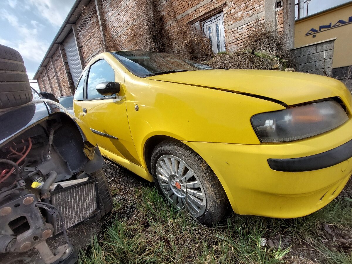 Fiat Punto 1.8 HGT - 3