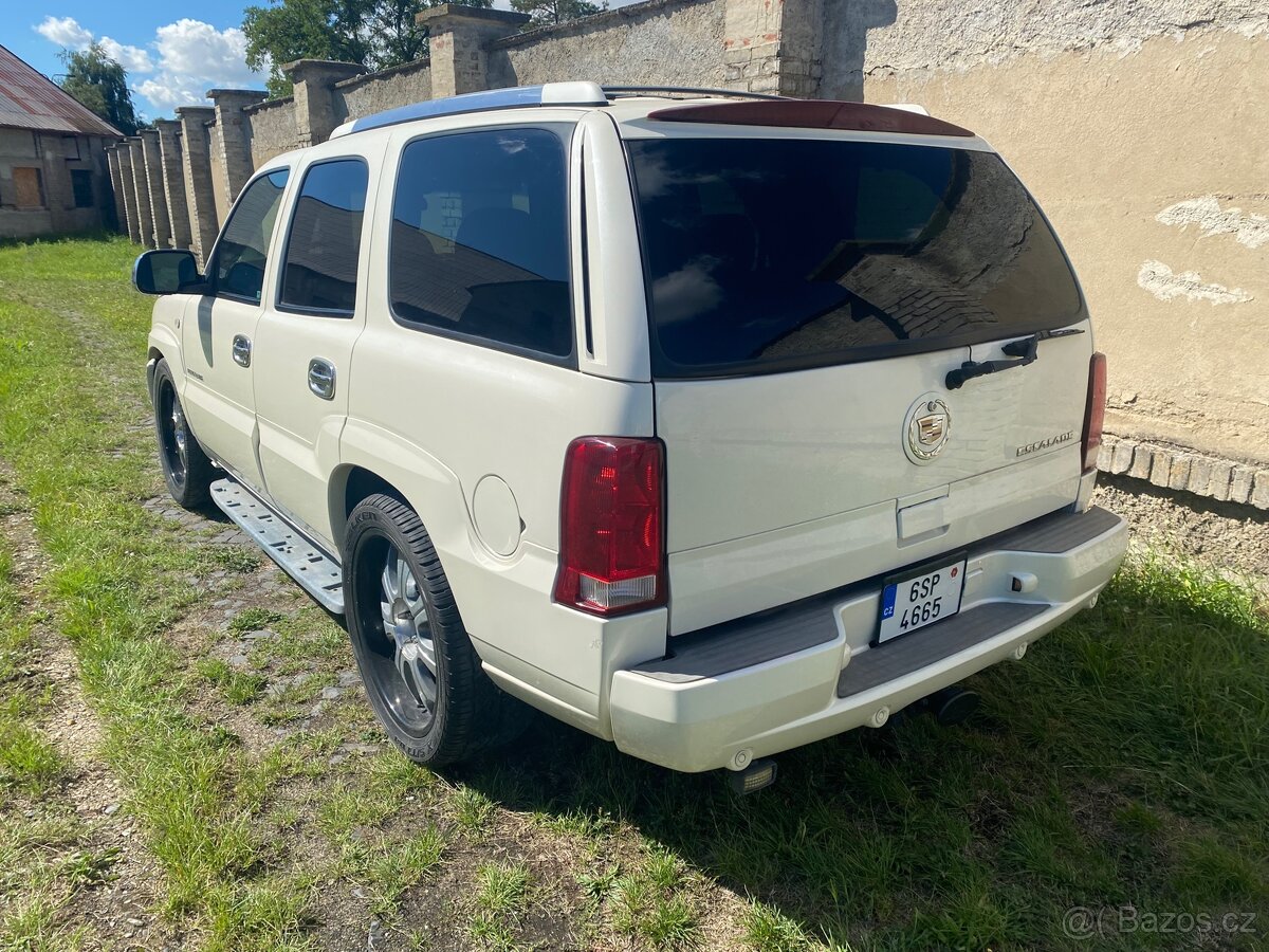 Cadillac Escalade 6.0 AWD 95.000 km - 3