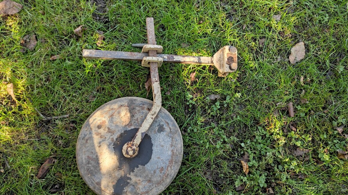 Prodám příslušenství k malotratoru Terra - 3