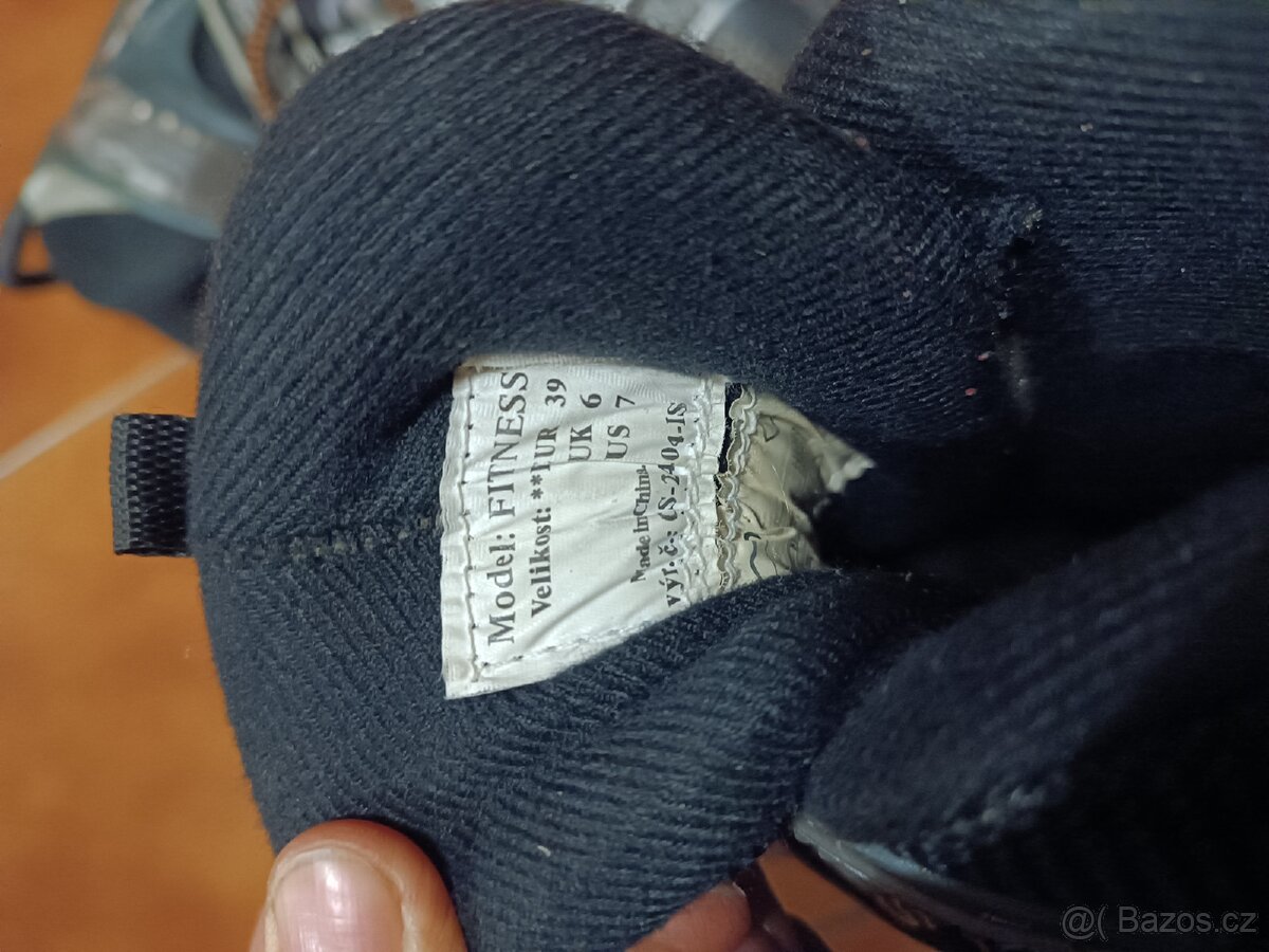 Prodám kolečkové brusle 39 - 3