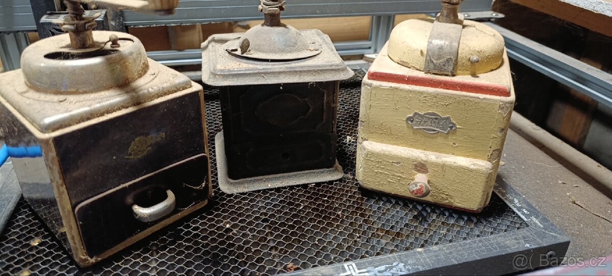 Prodám 3 retro mlýnky - 3