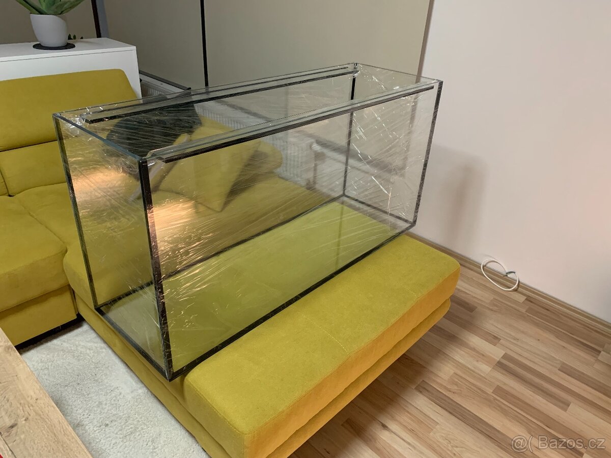Akvárium se skříňkou - 3