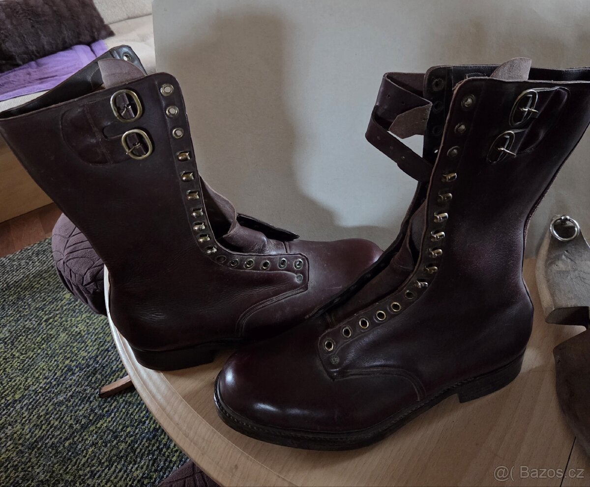 Staré vojenské kožené boty od Bati. - 3