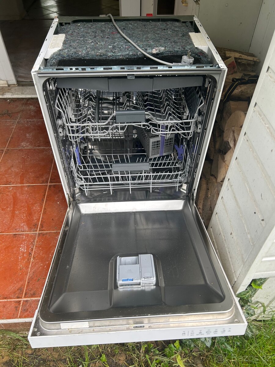 Prodám myčku BEKO - 3