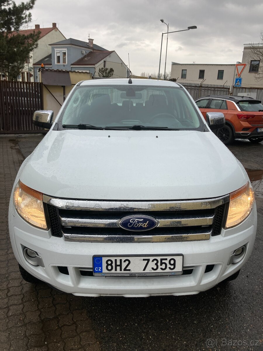 Prodám Ford Ranger 2.2 XLT DoubleCab manuál - 3