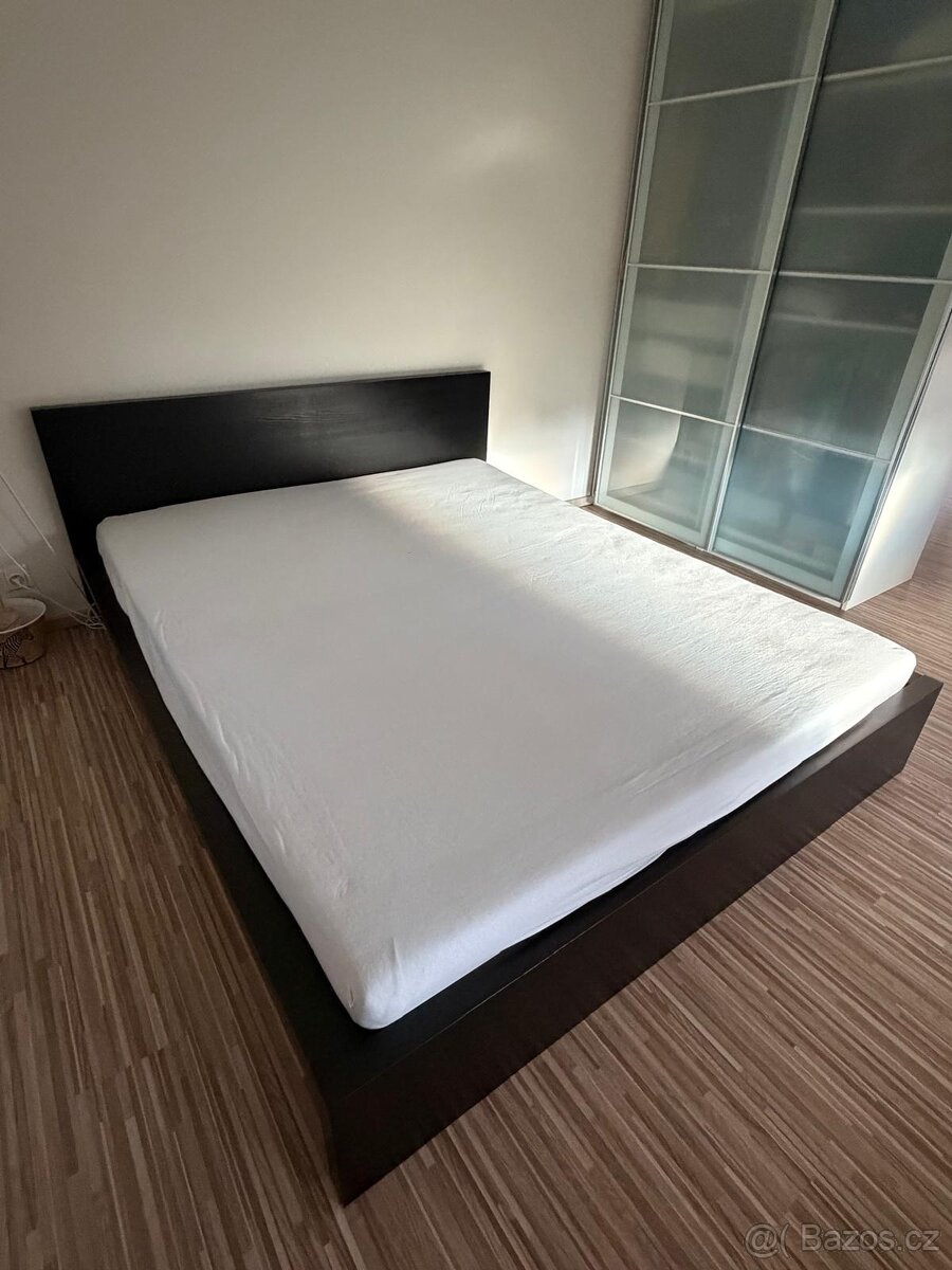 Postel IKEA MALM - 3