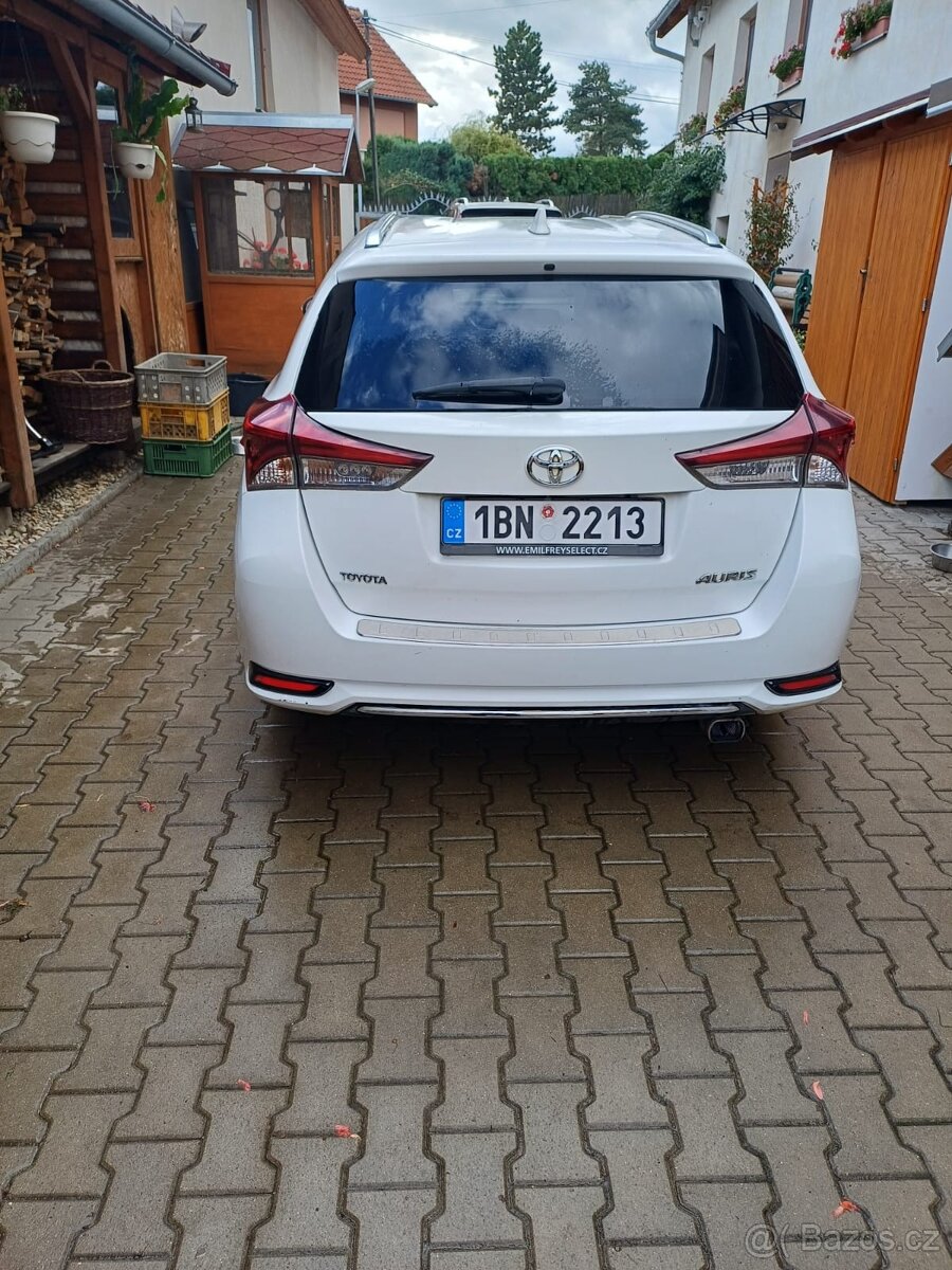 Toyota Auris 1,6 benzin 97KW - 3