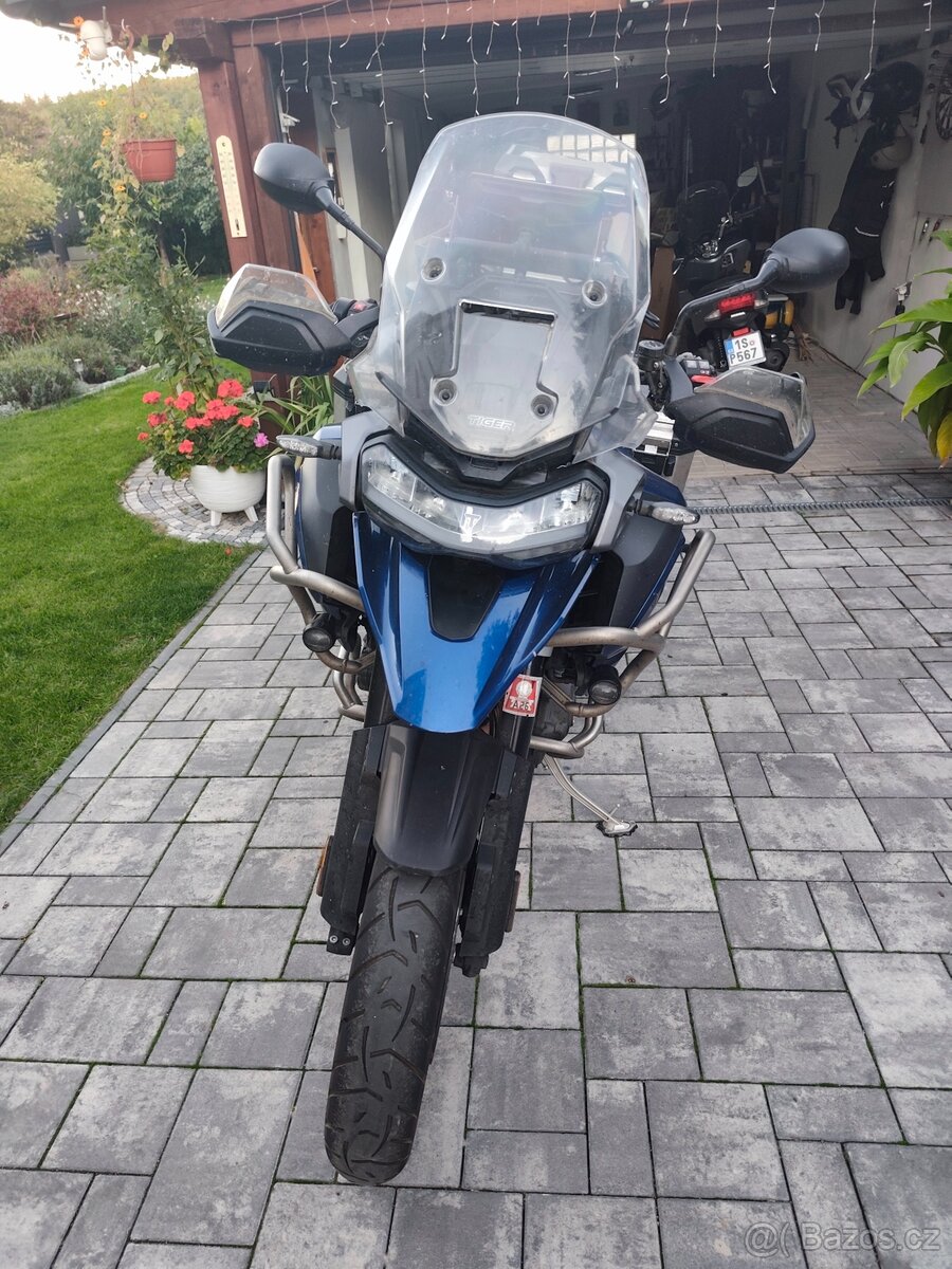 Triumph Tiger 1200 GT Pro - 3