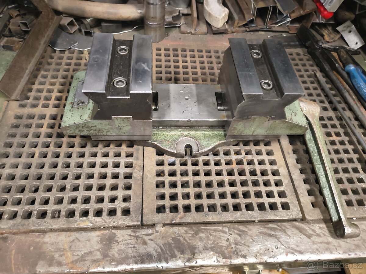 Svěrák prizmatický 125mm - 3
