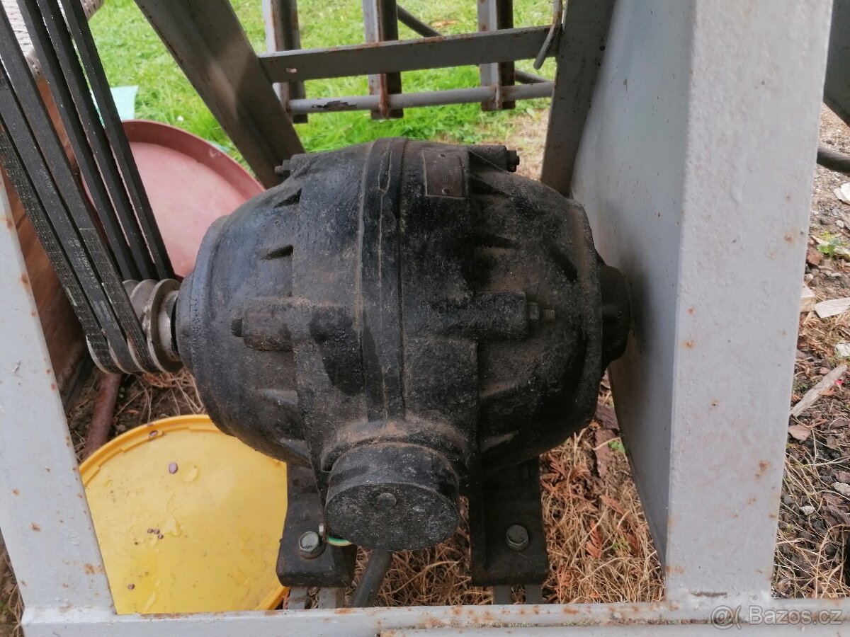 Prodám cirkulárku s kolébkou - 3