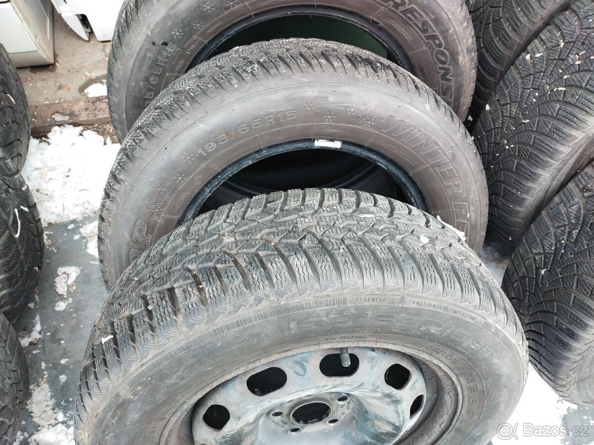 Prodám zimní pneu 205/55/16 se vzorkem 4,5 mm az 6,5 mm. - 3
