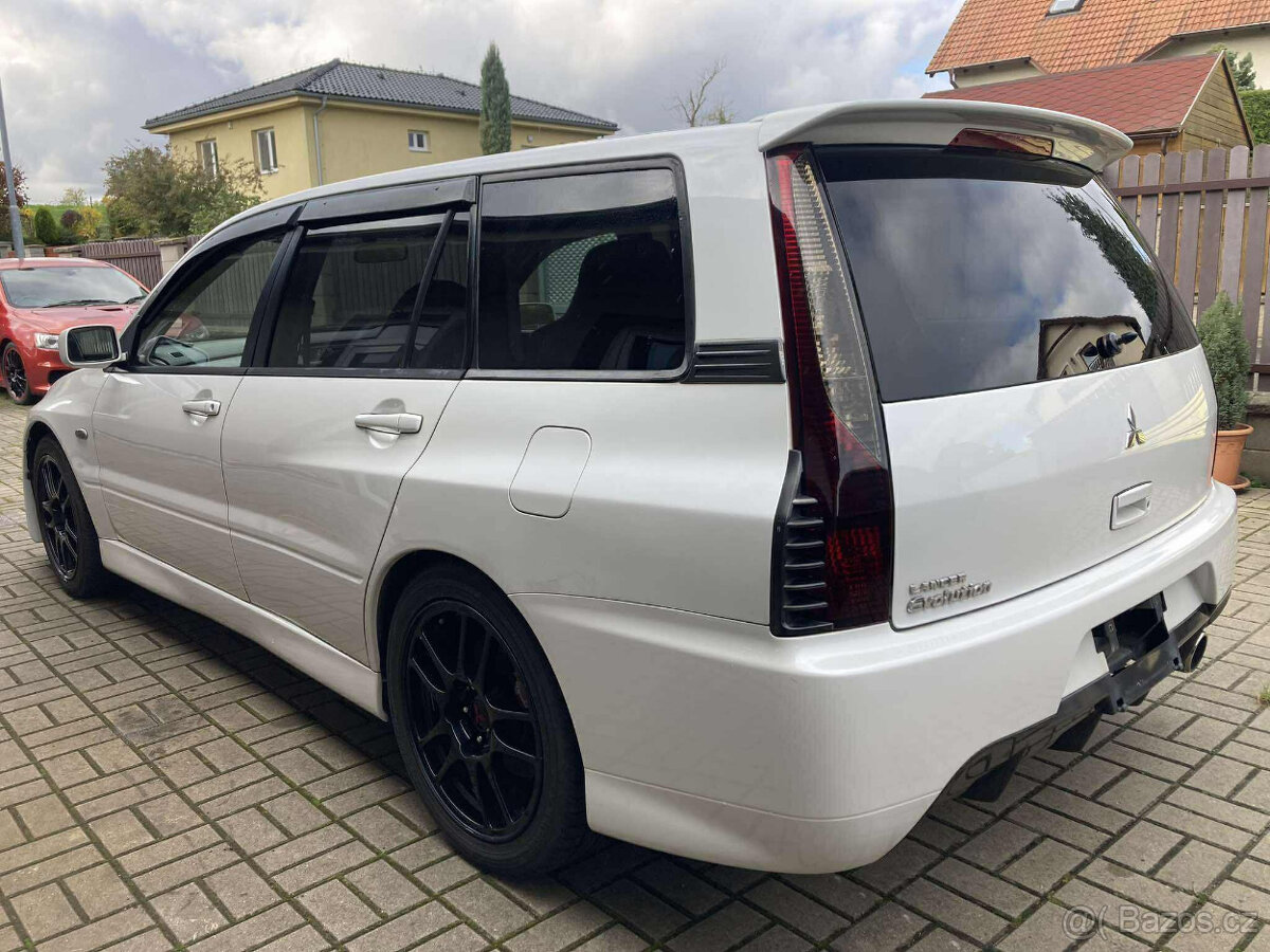 Mitsubishi Lancer Evo 9 Wagon - 3