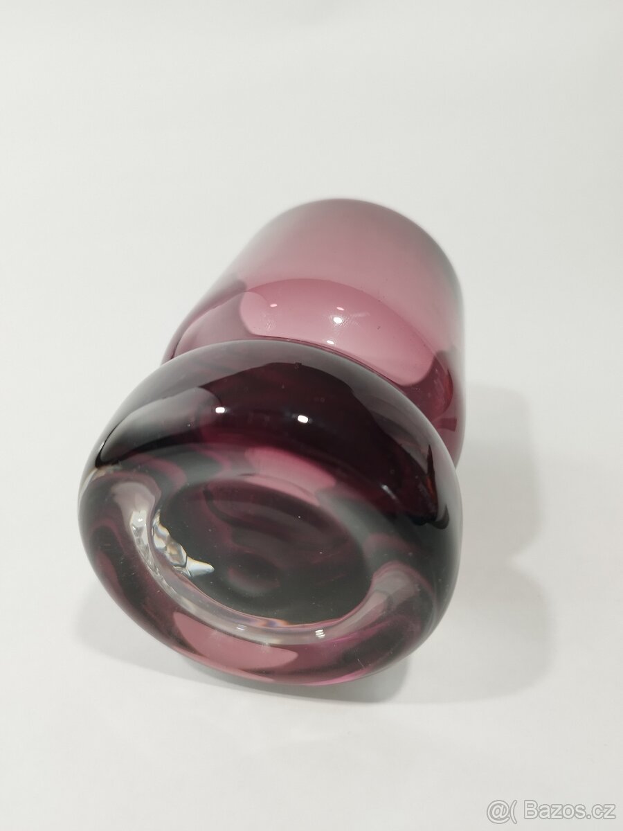 Vázička s nálepem - 3