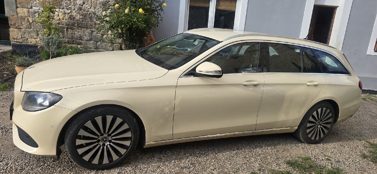 Mercedes w213 245/45 r18 Runflat včetně čidel tlaku - 3