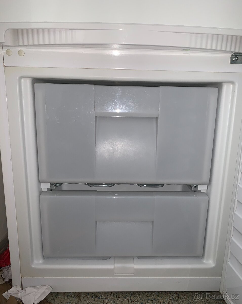 Lednice WHIRLPOOL CFS101W - 3