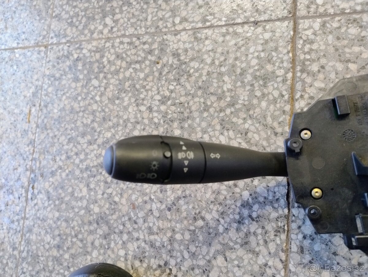 Páčky světel a stěračů Citroen c4 - 3