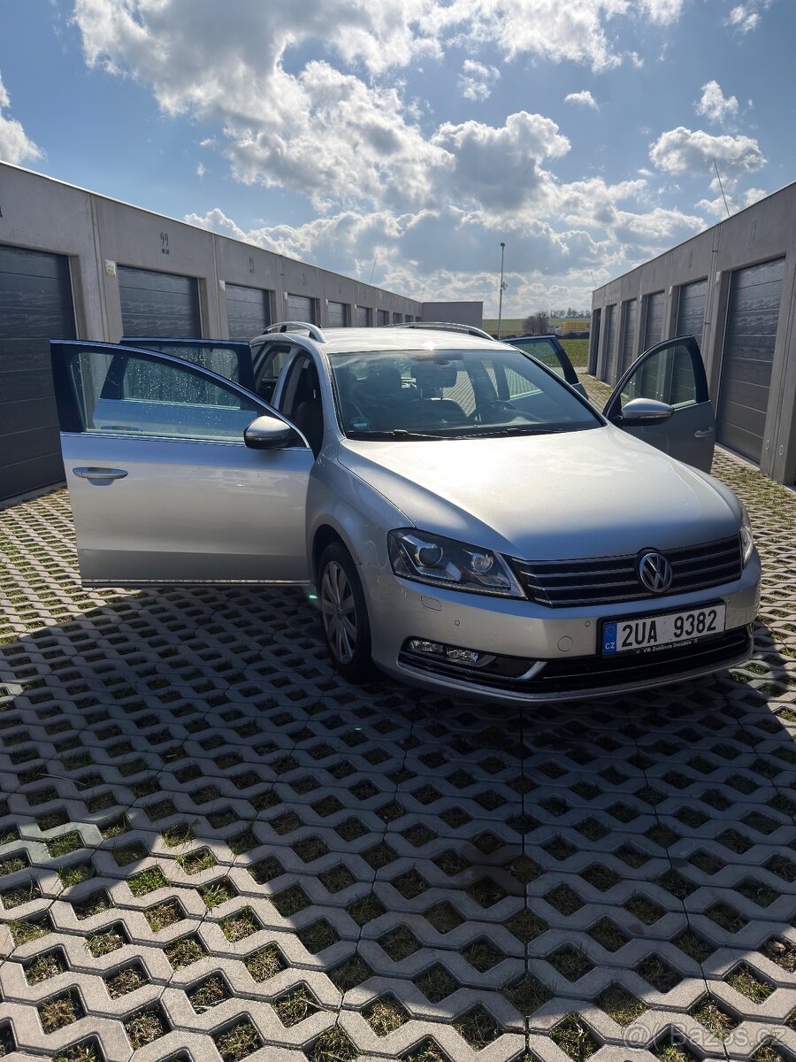 Passat b7 2012 2.0 TDi 125 kw highline - 3