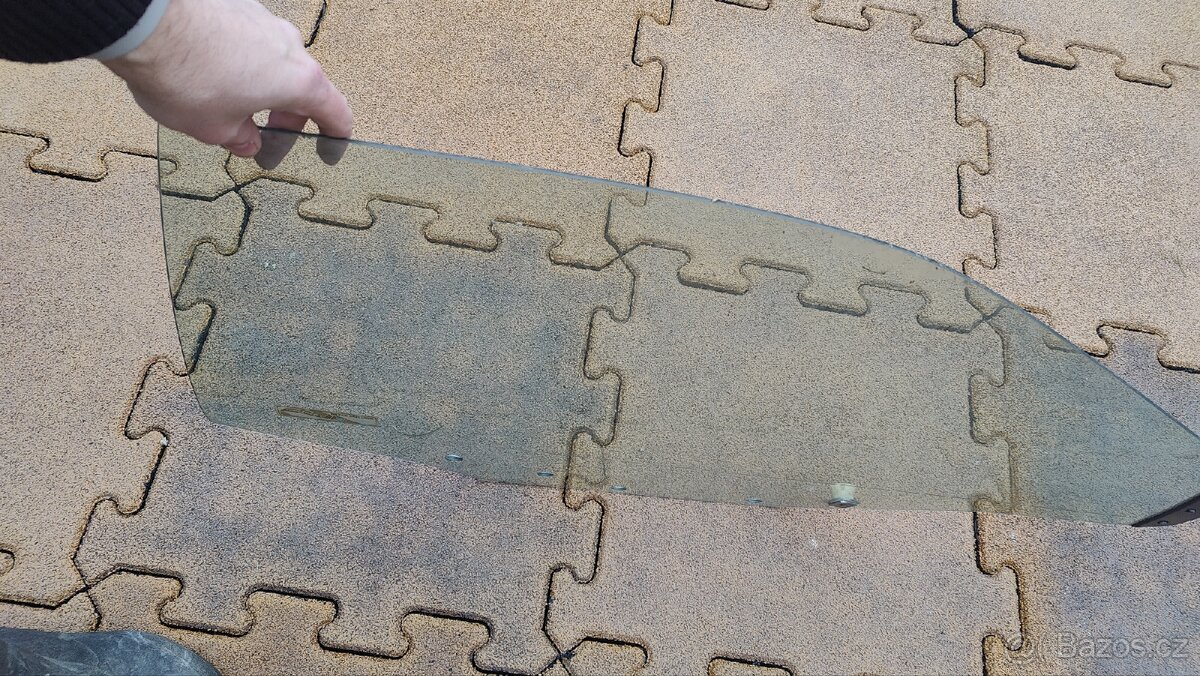 Pravé sklo dveří Ford Probe 1.gen 1992 - 3